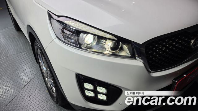 Kia Sorento 2017 — photo 8