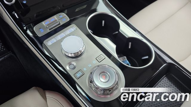 Genesis GV70 2025 — photo 9