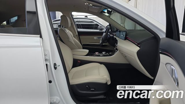 Genesis GV70 2025 — photo 11