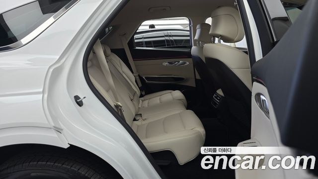 Genesis GV70 2025 — photo 12