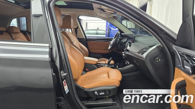 BMW X3 2018 — photo 11