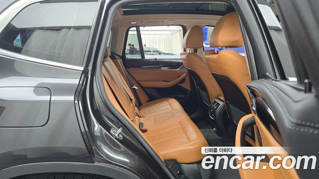 BMW X3 2018 — photo 12