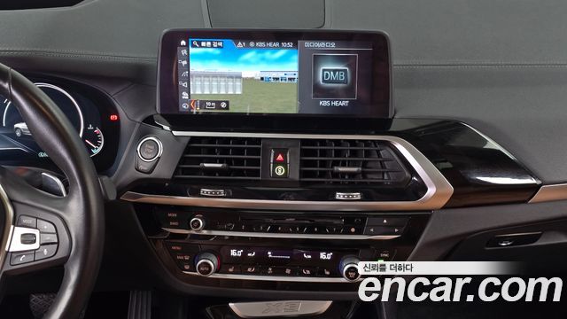 BMW X3 2018 — photo 14