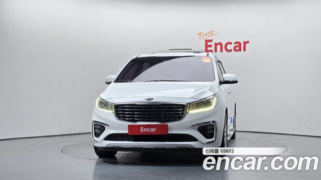 Kia Canival 2019 — photo 3