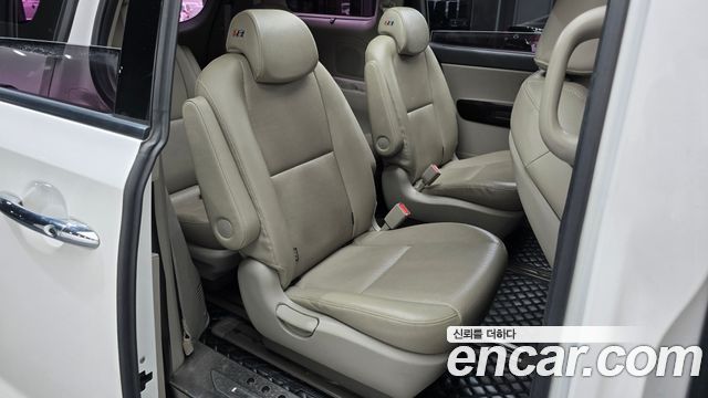 Kia Canival 2019 — photo 18