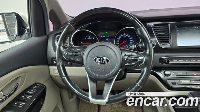 Kia Canival 2019 — photo 19