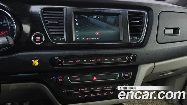 Kia Canival 2019 — photo 21