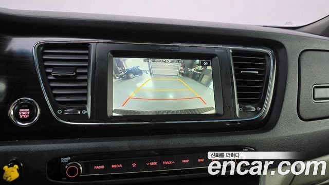 Kia Canival 2019 — photo 22