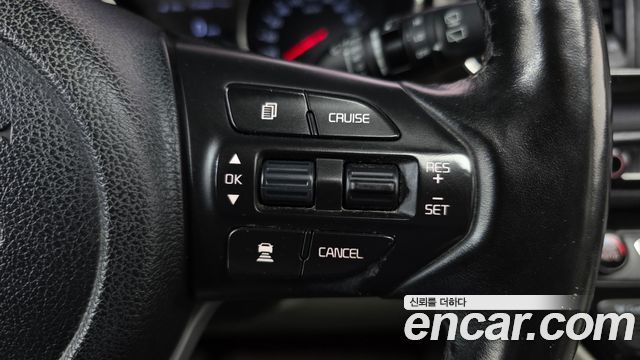Kia Canival 2019 — photo 24