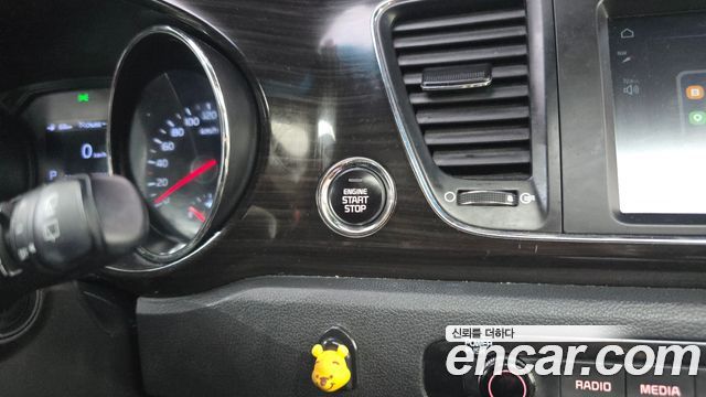 Kia Canival 2019 — photo 29