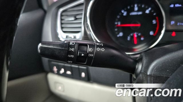 Kia Canival 2019 — photo 33