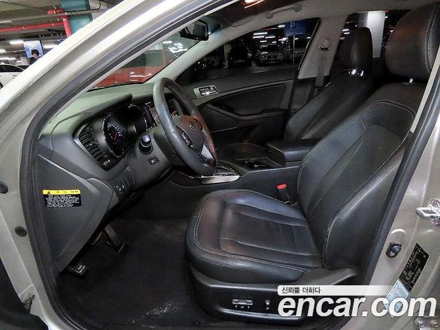 Kia K5 2012 — photo 6
