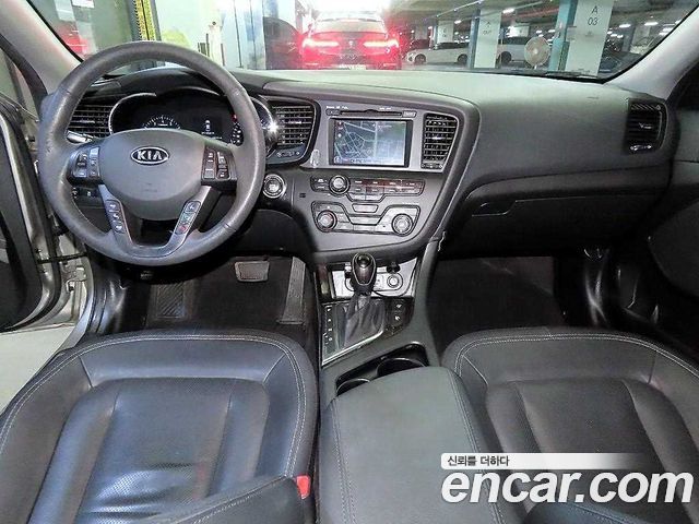 Kia K5 2012 — photo 10