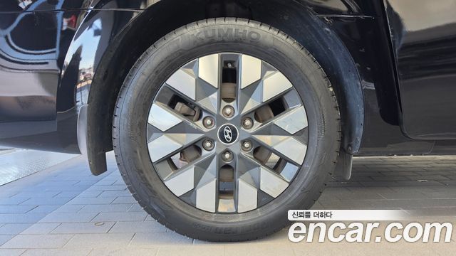 Hyundai Staria 2022 — photo 5