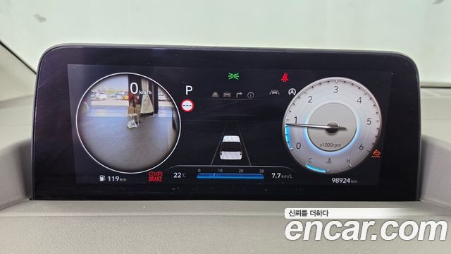Hyundai Staria 2022 — photo 11