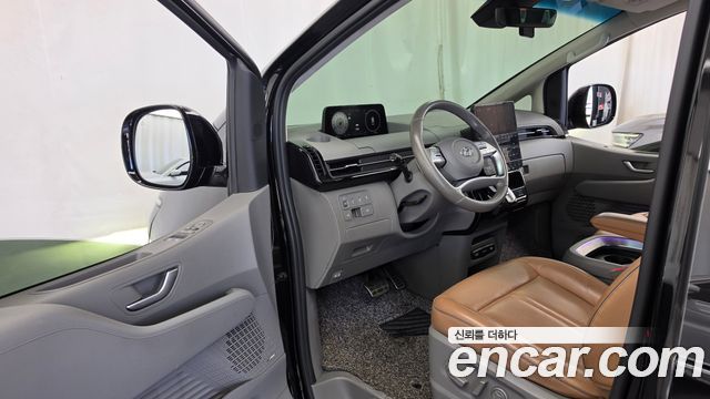 Hyundai Staria 2022 — photo 13