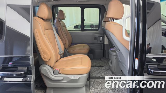 Hyundai Staria 2022 — photo 17