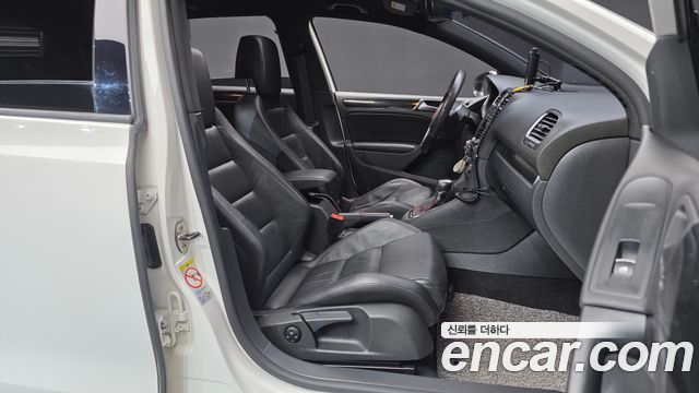 Volkswagen Golf 2011 — photo 11