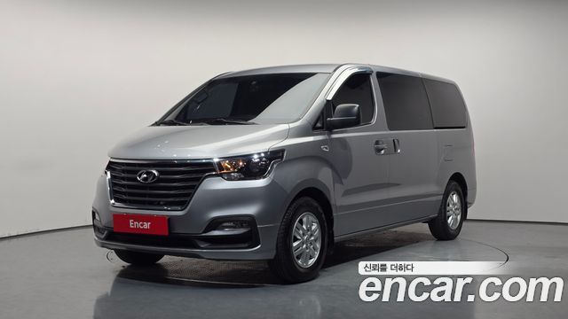 Hyundai Starex 2021 — photo 1