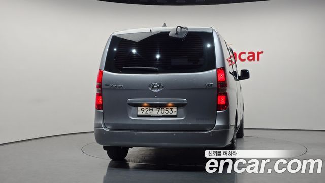 Hyundai Starex 2021 — photo 4