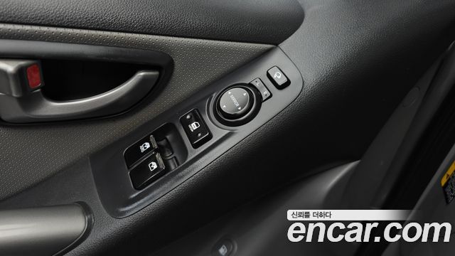 Hyundai Starex 2021 — photo 19