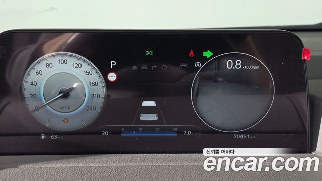 Hyundai Staria 2022 — photo 11