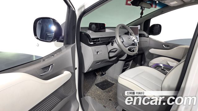 Hyundai Staria 2022 — photo 13