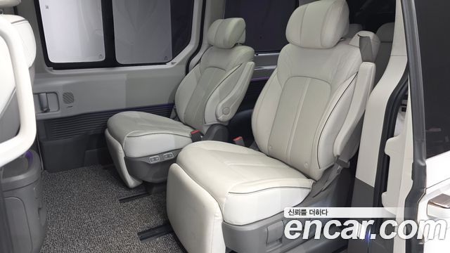 Hyundai Staria 2022 — photo 17