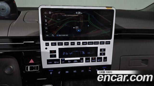 Hyundai Staria 2022 — photo 18