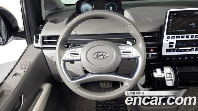 Hyundai Staria 2022 — photo 19