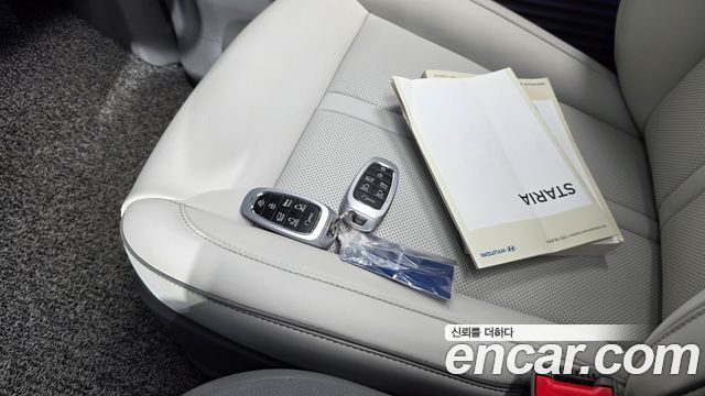 Hyundai Staria 2022 — photo 22