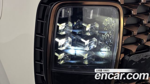 Hyundai Staria 2022 — photo 8