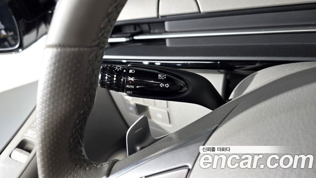 Hyundai Staria 2022 — photo 28