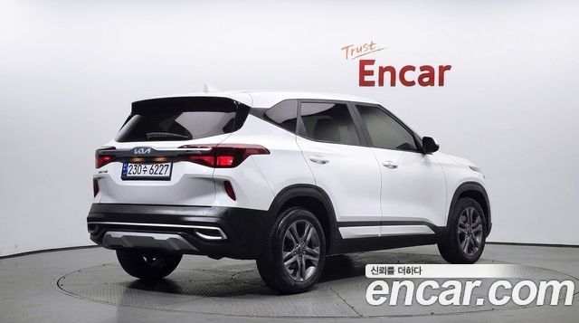 Kia Seltos 2023 — photo 2