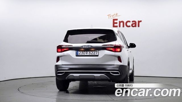 Kia Seltos 2023 — photo 4