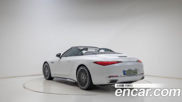 Mercedes-Benz SL-Class 2026 — photo 2