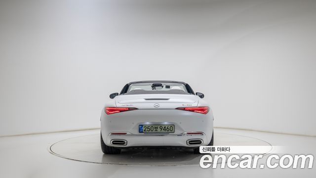 Mercedes-Benz SL-Class 2026 — photo 5