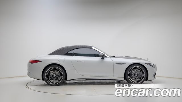 Mercedes-Benz SL-Class 2026 — photo 8