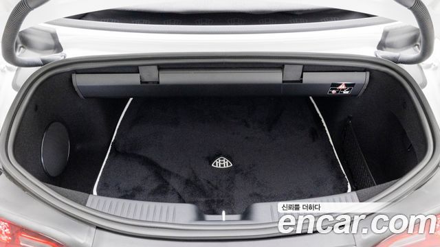 Mercedes-Benz SL-Class 2026 — photo 16