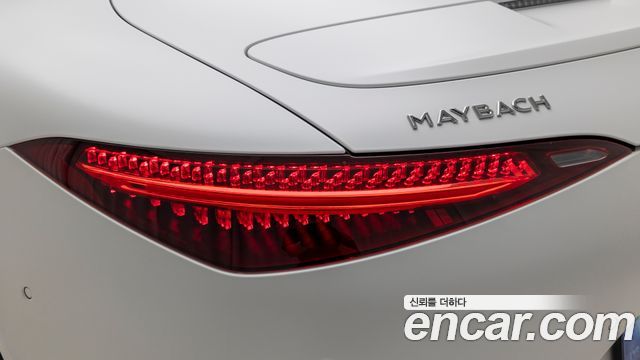Mercedes-Benz SL-Class 2026 — photo 18