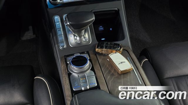 Genesis G90 2019 — photo 12