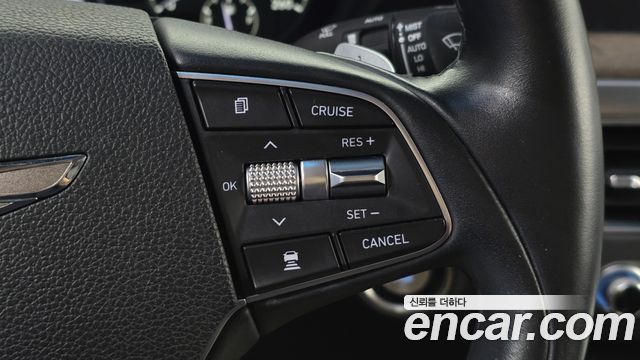 Genesis G90 2019 — photo 21