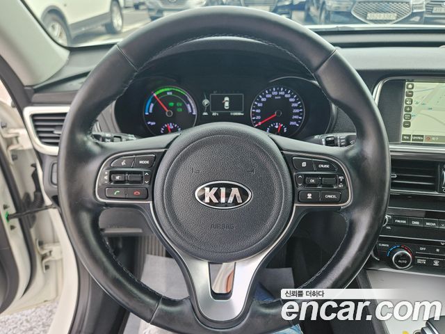 Kia K5 2016 — photo 11