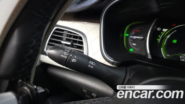Renault Korea SM6 2016 — photo 33