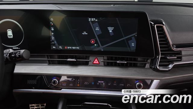 Kia Sportage 2023 — photo 16