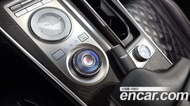 Genesis GV80 2020 — photo 9