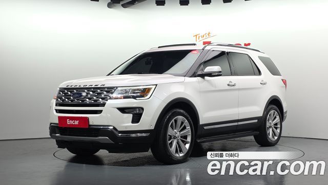 Ford Explorer 2019 — photo 1