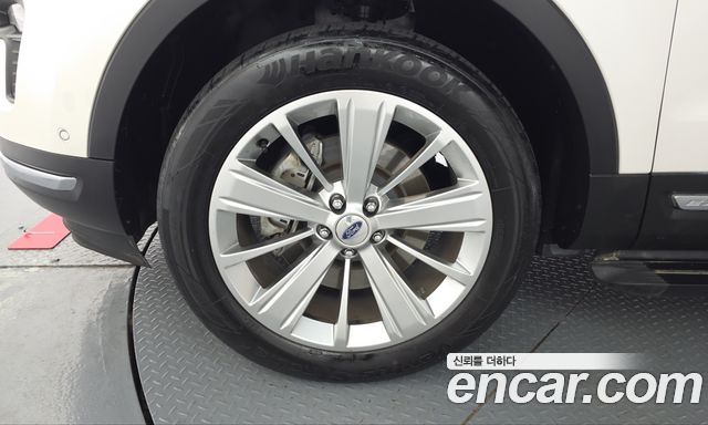 Ford Explorer 2019 — photo 5