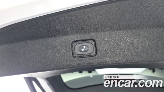 Ford Explorer 2019 — photo 27