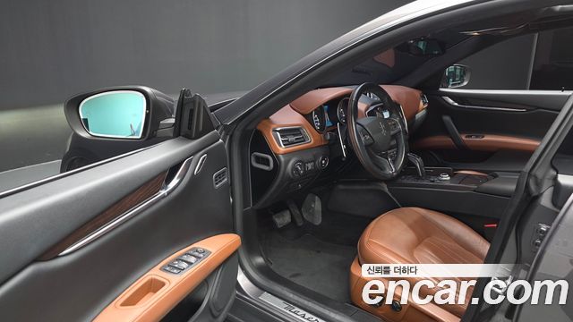 Maserati Ghibli 2020 — photo 13